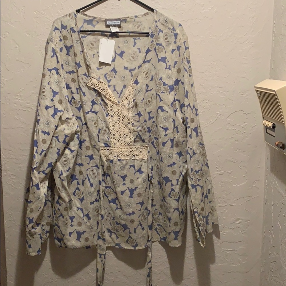 Flowered tunic